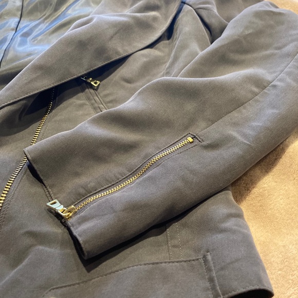 Grey Jacket - Picture 4 of 4